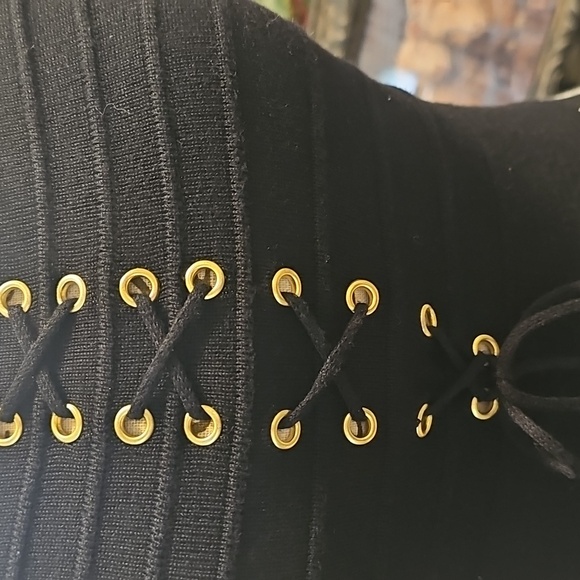 Candie's Black & White Patterned A-Line Skirt, Scoop Neck, Lace-Up Front, Size 2 - Picture 4 of 16